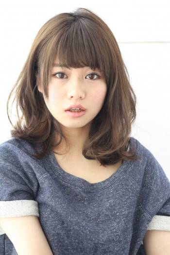 クリスマスにむけて女子が動き出す 冬こそモテの ダークカラー で愛されヘアにチェンジ Hair