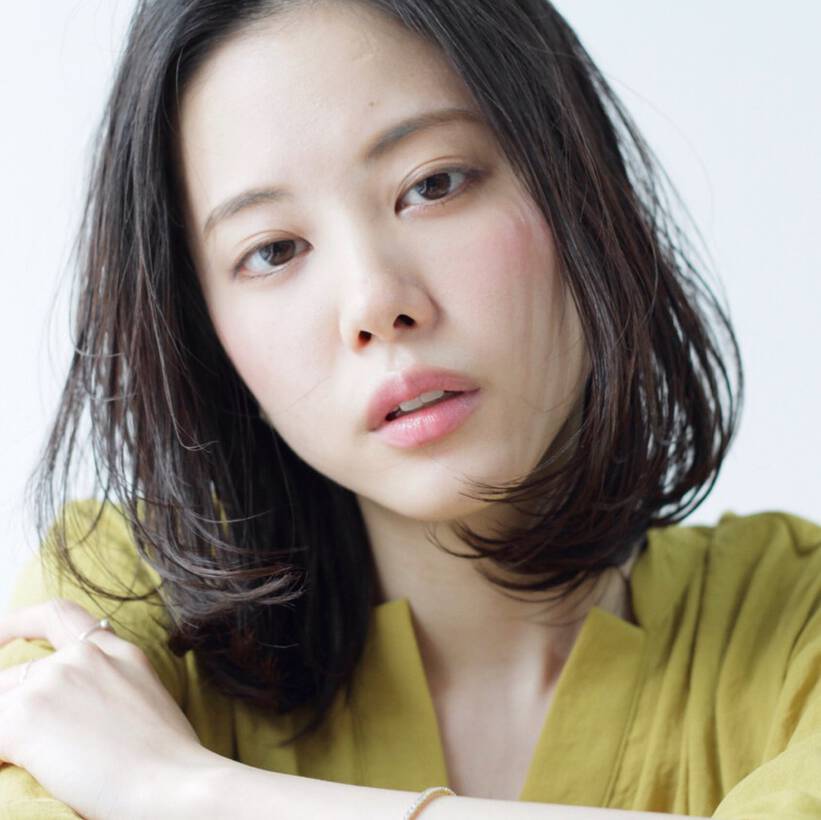 夏はみずみずしさで黒髪攻略 重く見えない黒髪のヘアカタログ Hair