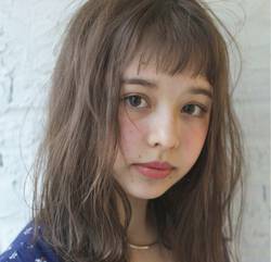 ふわっとナチュラル 太眉芸能人に学ぶあか抜け太眉の作り方 Hair
