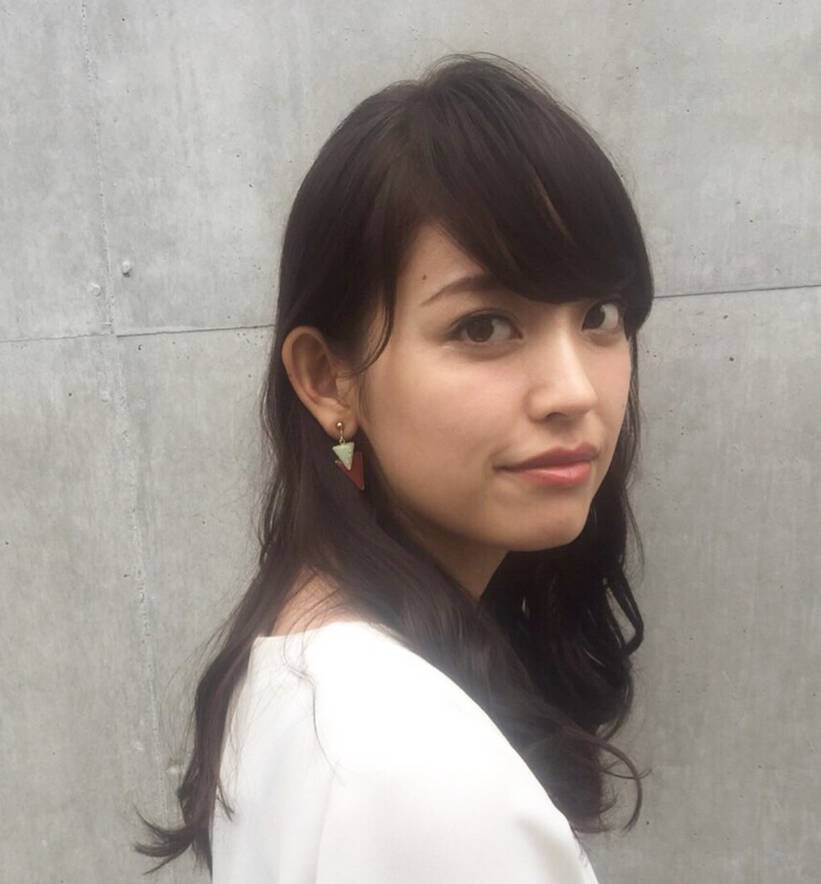 アラサー女性をさらに輝かせるスタイル ミディアムパーマで女度上昇 Hair