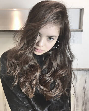 いい女の髪型といえばかきあげバング 大人女子のスタイルはこれで決まり Hair