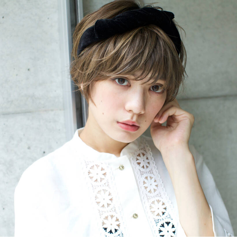 ヘアバンドなら時短で簡単かわいく 長さ別ヘアアレンジまとめ Hair