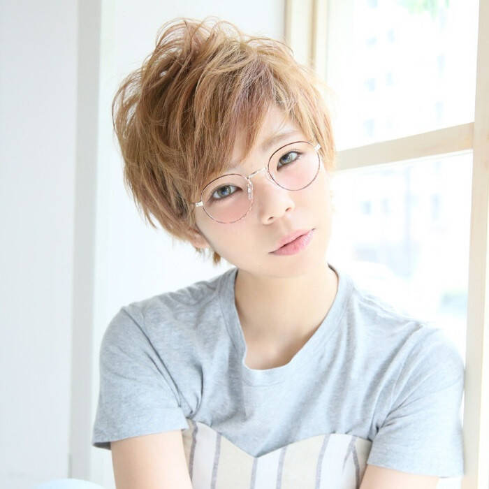 アシメ前髪で髪型チェンジ 周囲と差がつくおしゃれスタイル Hair