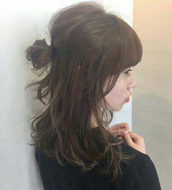 ハーフアップアレンジをマスターしよう 初心者 上級者向けまでご紹介 Hair