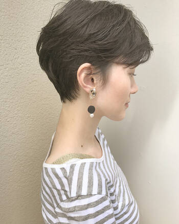 髪をばっさりカット すっきり新しい自分に生まれ変わろう Hair