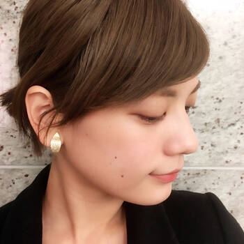 お手軽に髪をセット すぐに試せるひと工夫をご紹介します Hair