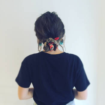 ショートヘア バンダナヘアアレンジが最強説 ガーリーにもクールにも Hair
