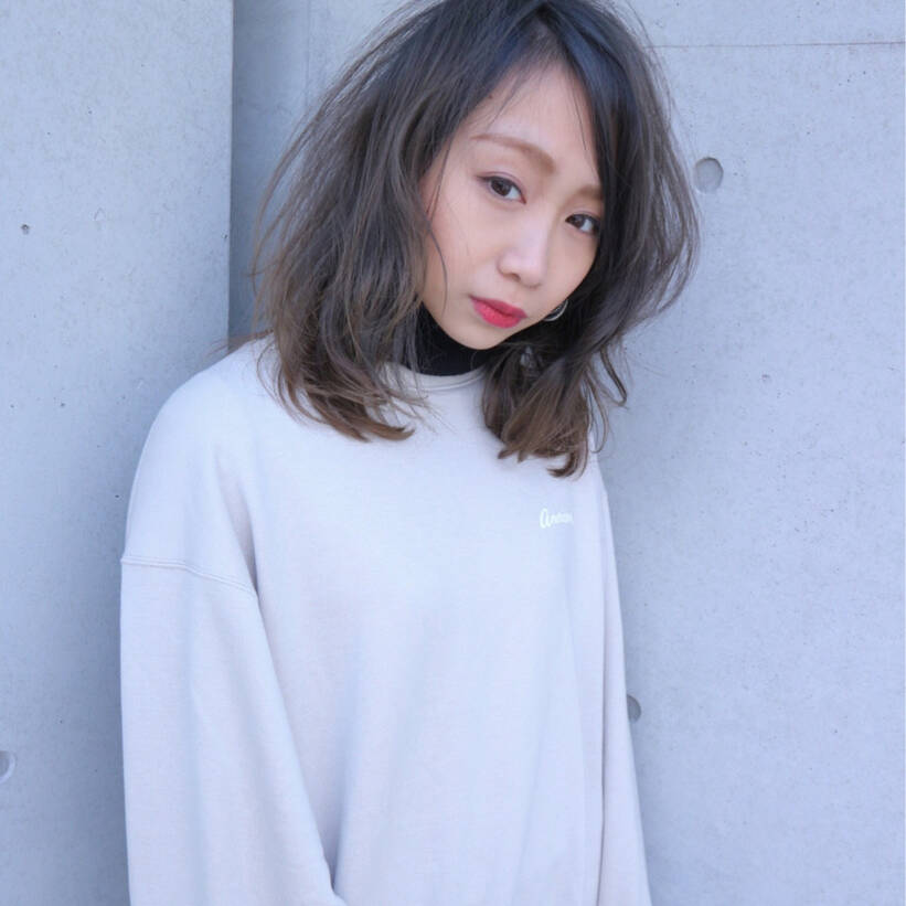 柔らかヘアカラーのベージュで旬をまとう 大人っぽくイメチェンが叶う髪色 Hair
