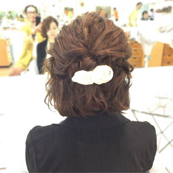 ヘアピンでおしゃれな髪型に 正しい付け方と簡単アレンジお教えします Hair