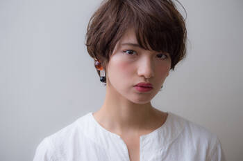 大人の おしゃれで媚びない ショートスタイル Hair