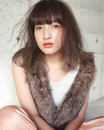 透明感ある上品カラー ラベンダーアッシュに夢中 Hair