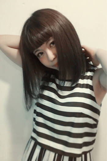 前髪ぱっつんで美人顔 モードにもラフにも魅せる旬スタイル Hair