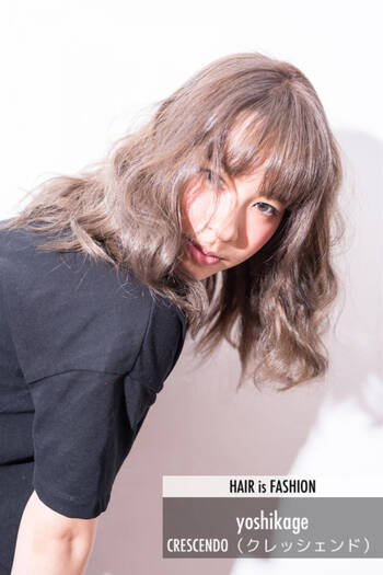 ゆるふわカール ねじりでこなれ感たっぷりのツイスト巻きが人気 Hair ゆるふわカール ねじりでこなれ感たっぷりのツイスト巻きが人気 Hair