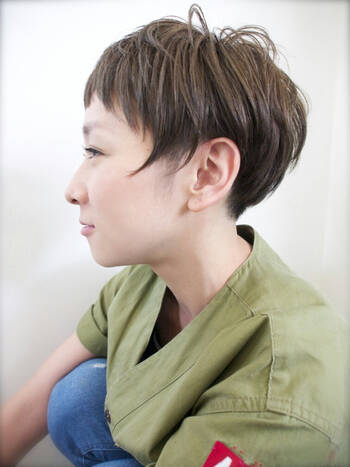 モードでおしゃれ ツーブロックにパーマで大人かわいいヘアスタイルへ Hair