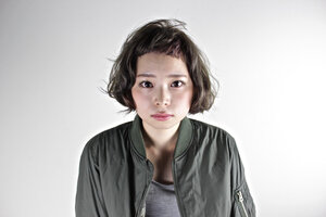 丸顔さん必見 ショートバングで小顔おしゃれ女子になっちゃおう Hair