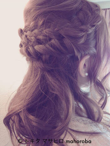 不器用さんでも安心 ミディアムヘアを三つ編みでかわいくアレンジ Hair