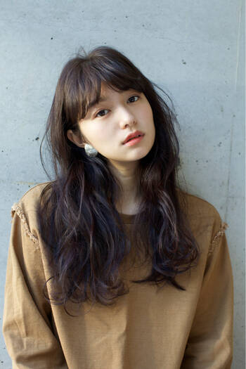 野暮ったいなんて言わせない 黒髪でつくる最新あか抜けヘアカタログ Hair