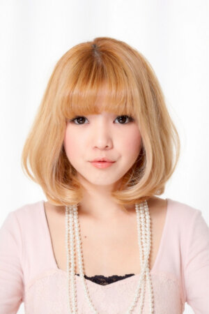 定番好印象 ミディアムヘアのワンカールで清楚系女子を目指そ Hair