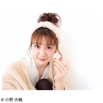 超簡単 オシャレでかわいい ヘアバンドを使ったアレンジスタイル Hair 超簡単 オシャレでかわいい ヘアバンドを使ったアレンジスタイル Hair