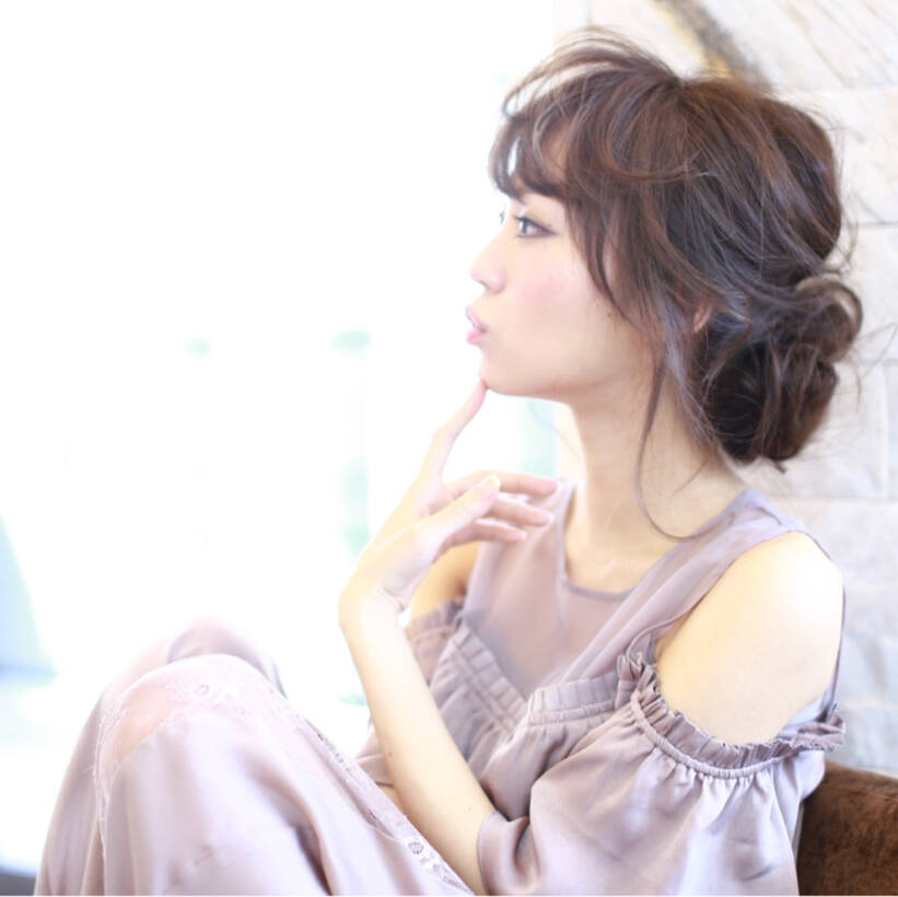 まとめ髪がもっとかわいくなる シチュエーション別前髪アレンジ術10選 Hair