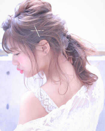 サイドポニーテールは前から見ても可愛い つくり方と人気スタイル集 Hair