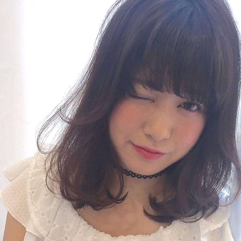 前髪アレンジ術 天使の羽バング でおフェロな雰囲気を振りまいて Hair