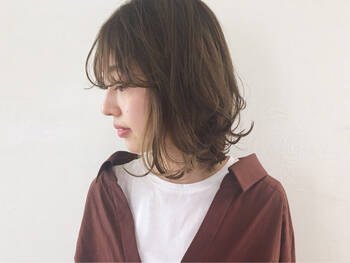 大人のアンニュイな魅力をプロデュース シースルーボブがトレンドの予感 Hair 大人のアンニュイな魅力をプロデュース シースルーボブがトレンドの予感 Hair