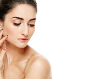 ベース顔さん必見 メイクでコンプレックスとさよならする術とは Hair