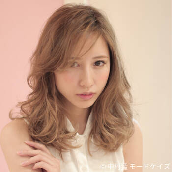 ミディアム向けグラマラスなヘアカタログ 色っぽさアップ Hair