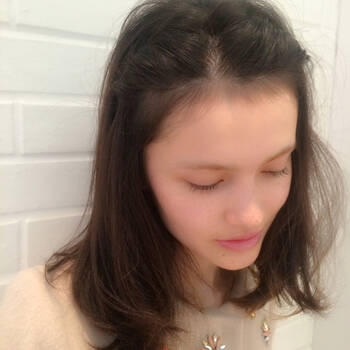 伸ばしかけの前髪には簡単なヘアアレンジでマンネリ脱出 Hair