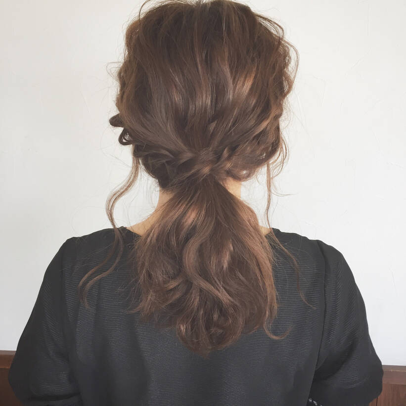 定番のポニーテール 編み込みで後ろ姿に惚れるヘアアレンジ Hair
