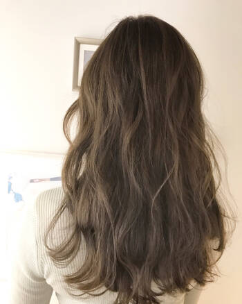 ヌーディーベージュで最旬スタイルに 全レングスokな透明感カラー Hair