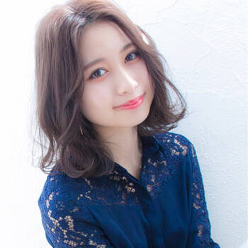 前髪を変えればいつもと違う私に ミディアムヘアに合わせたい前髪スタイル Hair 前髪を変えればいつもと違う私に ミディアムヘアに合わせたい前髪スタイル Hair