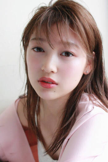 ゆるふわメイクの鍵は眉にあり ふんわりナチュラル眉の作り方 Hair