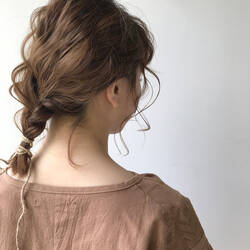 ミディアム向けヘアアレンジ選 不器用さんでも簡単にできる Hair