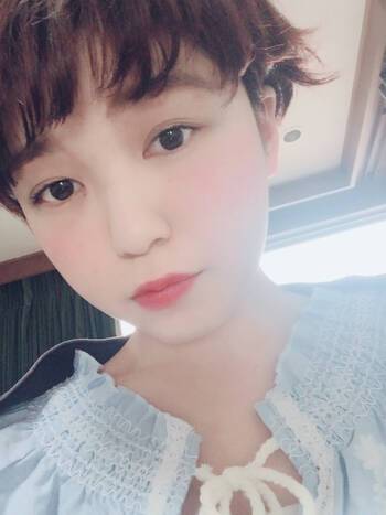 自宅でできるほど簡単 ショートヘアのきっちり外ハネスタイルの作り方 Hair