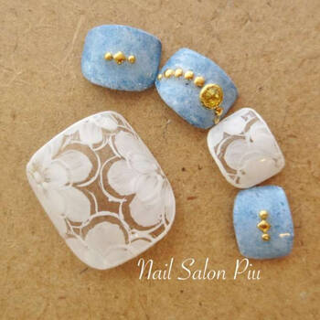 足を魅せる季節がやってきた 今年やりたいフットネイルデザイン10選 Hair