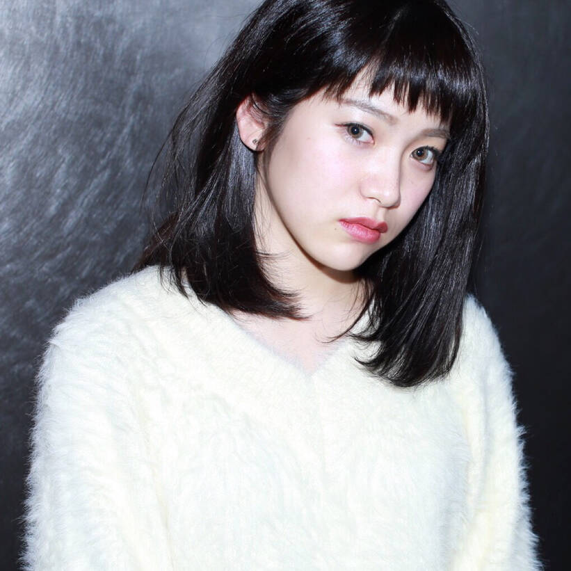 黒髪はアッシュブラックで決まり 透明感抜群でおしゃれ女子へ Hair