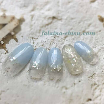 透明感がカギ 今年の夏にしたい きらめきブルーネイルデザイン10選 Hair 透明感がカギ 今年の夏にしたい きらめきブルーネイルデザイン10選 Hair