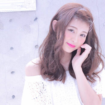前髪だってアレンジしたい パッツン前髪でもできるアレンジお教えします Hair