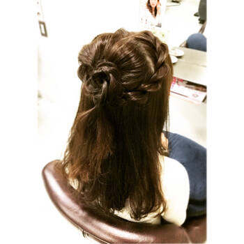 ヘアアレンジに華を咲かせよう 薔薇のような華やかさが魅力のアレンジ１０選 Hair