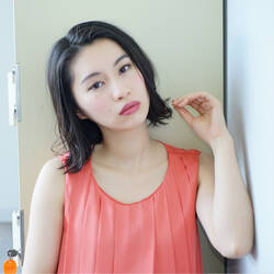 大人女子の黒髪パーマボブはふんわりアンニュイ感がたまらない Hair