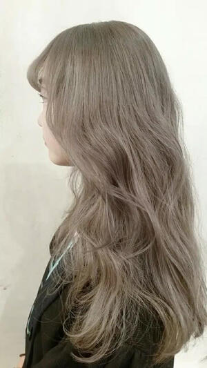 髪色を変えるならベージュがおすすめ 人気のベージュ系ヘアカラー Hair