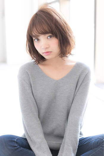 面長に似合うミディアムって 顔型を活かした美シルエットヘア Hair 面長に似合うミディアムって 顔型を活かした美シルエットヘア Hair
