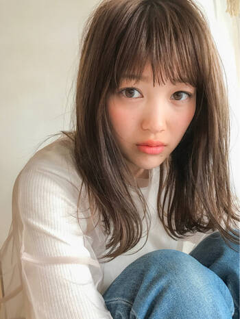 丸顔さんに似合う髪型は 髪の長さ別におすすめスタイルをご紹介 Hair