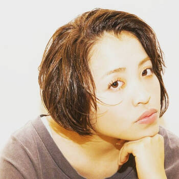 子供っぽく見えない ショート女子ならアップバングが色っぽい Hair