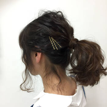 ひとつ結びアレンジでいつも可愛く オフィスにも な髪型 Hair