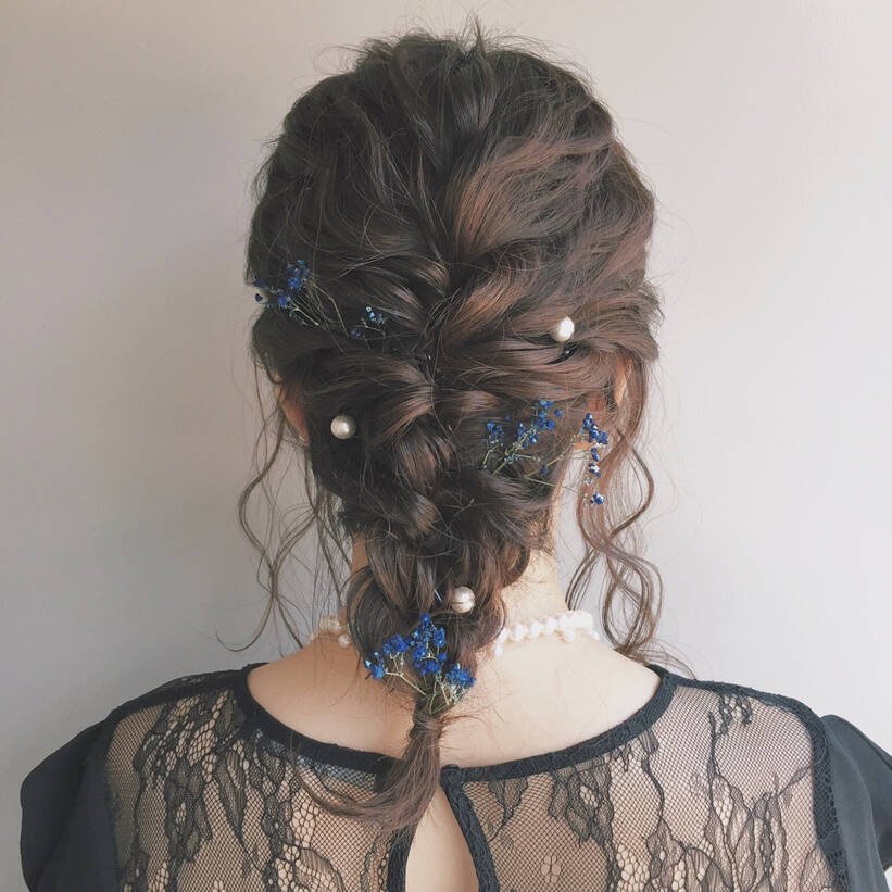 セミロング向けヘアアレンジ術15選 簡単 お呼ばれ向けテクニック満載 Hair