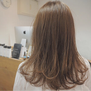 ブリーチなしでグレージュカラー ダメージ知らずで目指せ流行り髪 Hair