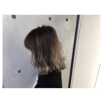 最新 グラデーションカラー ミディアムに似合う色別スタイル Hair